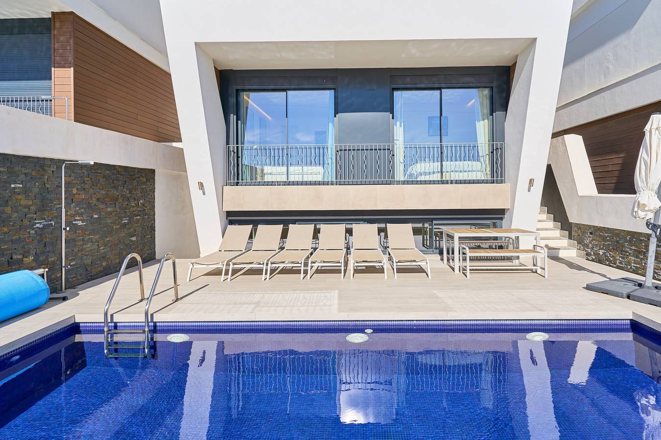 Villa 'Luxury  Panoramica' with Sea View, Wi-Fi and Air Conditioning in Nerja, Costa del Sol