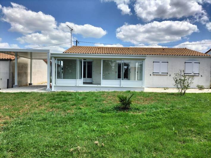 Gîte pour 6 personnes, avec jardin et terrasse à Jonzac - 2