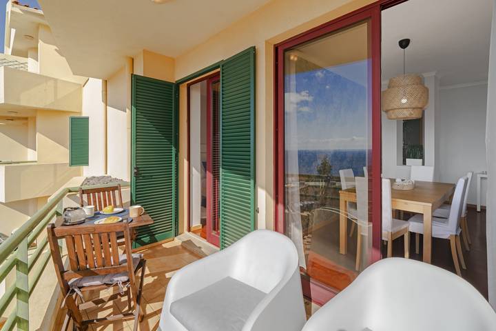 Gîte pour 6 personnes, avec Balcon et Piscine à Caniço - 3