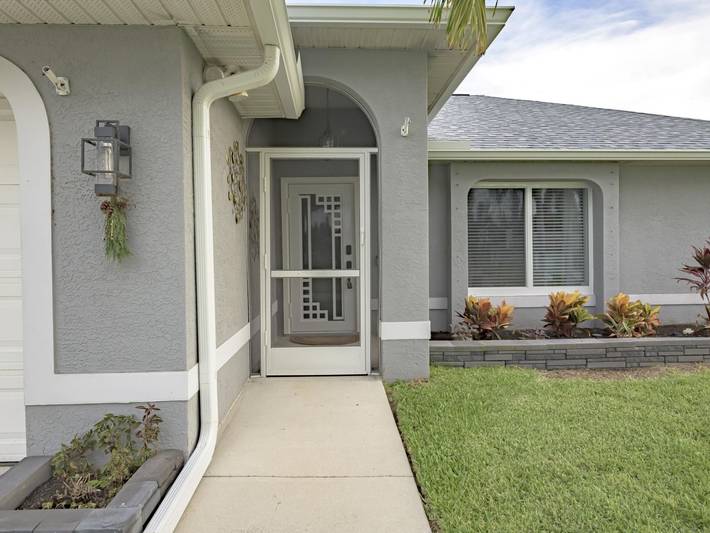 Location de vacances pour 6 personnes, avec piscine et jardin à Cape Coral - 4