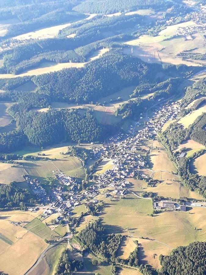 Ferienwohnung für 6 Personen, mit Balkon und Terrasse sowie Garten und Ausblick in Wimbach - 2