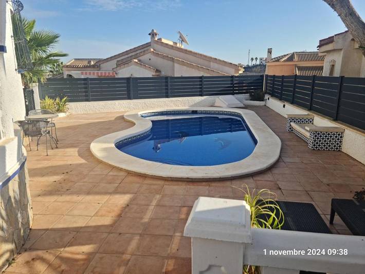 Casa rural para 5 personas, con vistas además de piscina y jardín en Rojales - 4