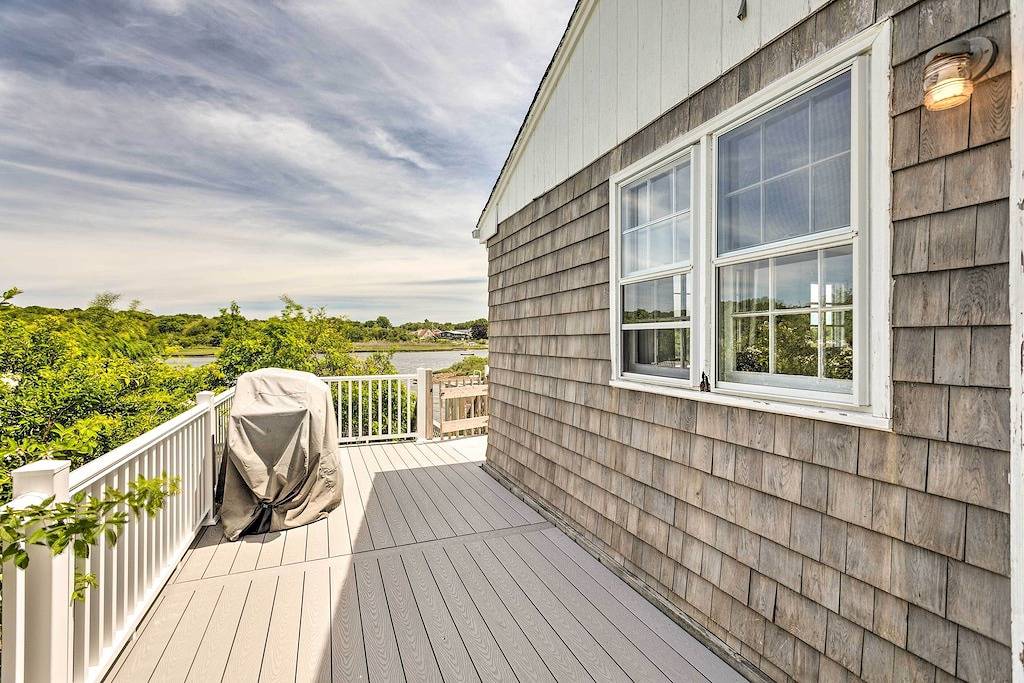 Narragansett Cottage mit Pvt Dock & Außendusche! in Narragansett, Washington County (RI)