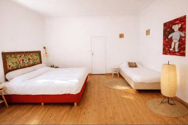 Location de vacances pour 6 personnes, avec jacuzzi ainsi que piscine et jardin à Lunas - 4