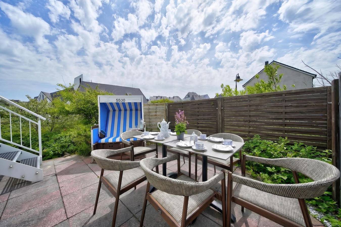 Ganze Wohnung, Frisch renoviertes 3 Zimmer Apartment mit Terrasse und Hund in Hörnum, Sylt