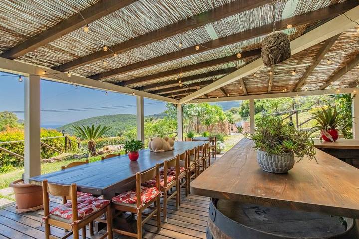 BnB für 3 Personen, mit Ausblick und Garten sowie Terrasse, mit Haustier auf Elba