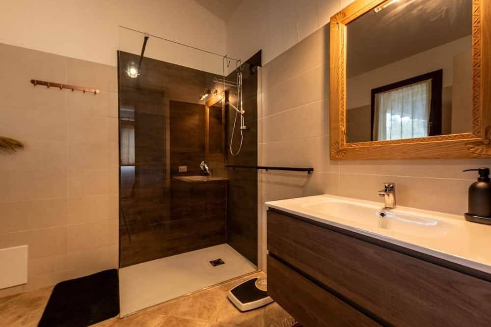 Villa Su Pirastu – Private Pool & Large Garden in Genna Spina, Castiadas