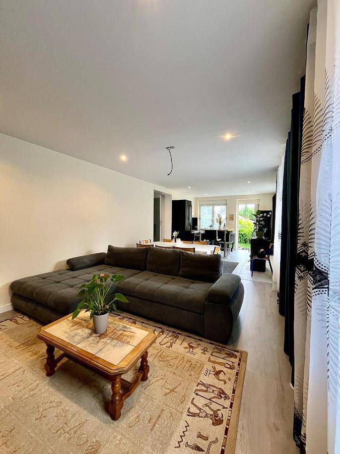 Location de vacances pour 6 personnes, avec vue ainsi que jardin et piscine à Saint-Brice-sur-Vienne - 4