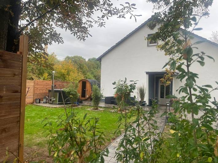 Ferienwohnung für 10 Personen, mit Whirlpool und Terrasse sowie Garten und Sauna