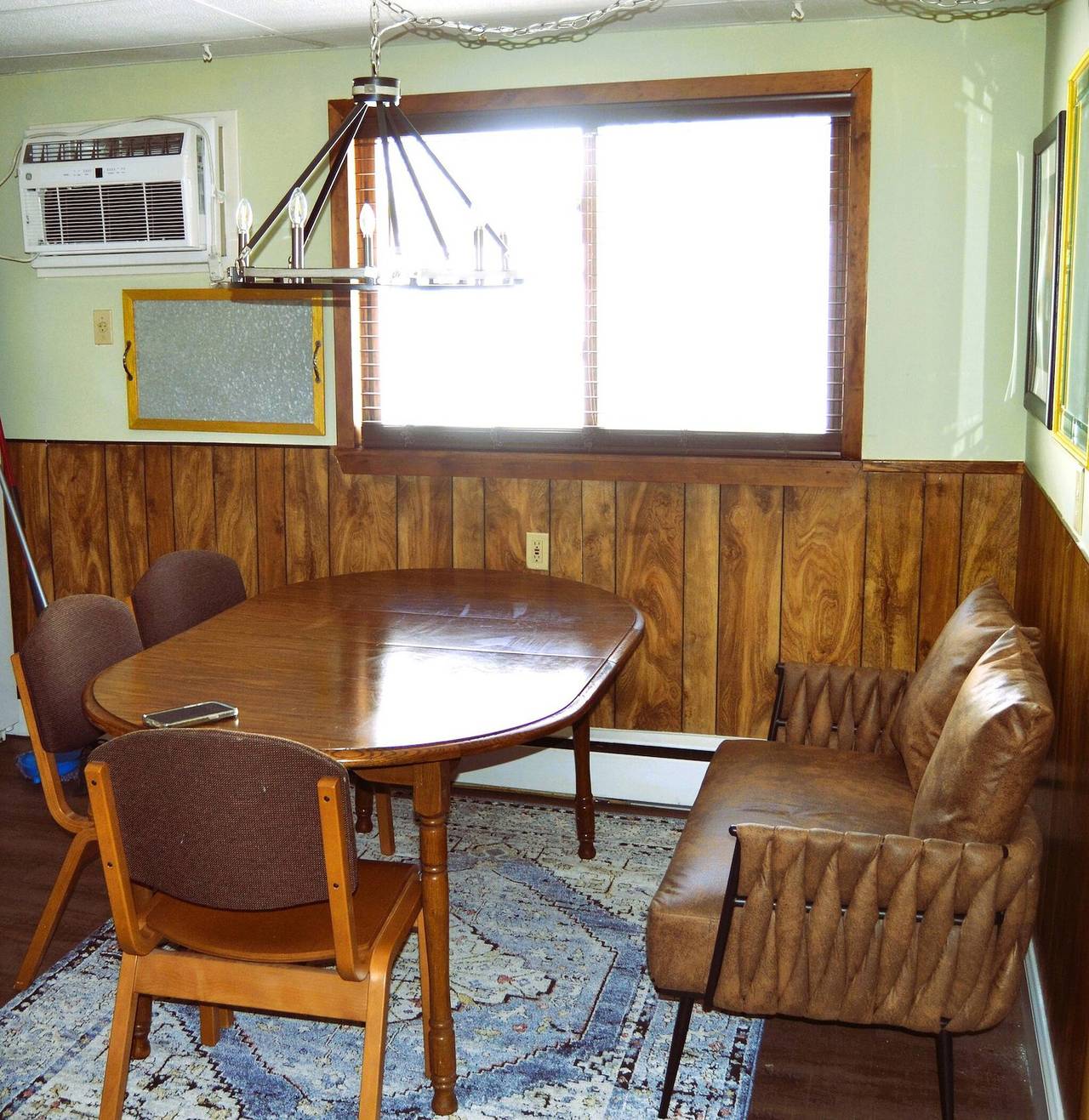 Ganze Wohnung, Ein entzückendes und gemütliches Apartment mit zwei Schlafzimmern in Grand Forks, Grand Forks County