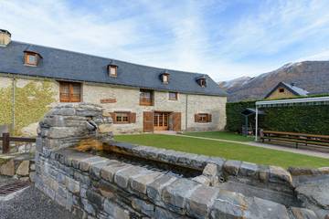 Gîte pour 12 personnes, avec terrasse et jardin à Adervielle-Pouchergues