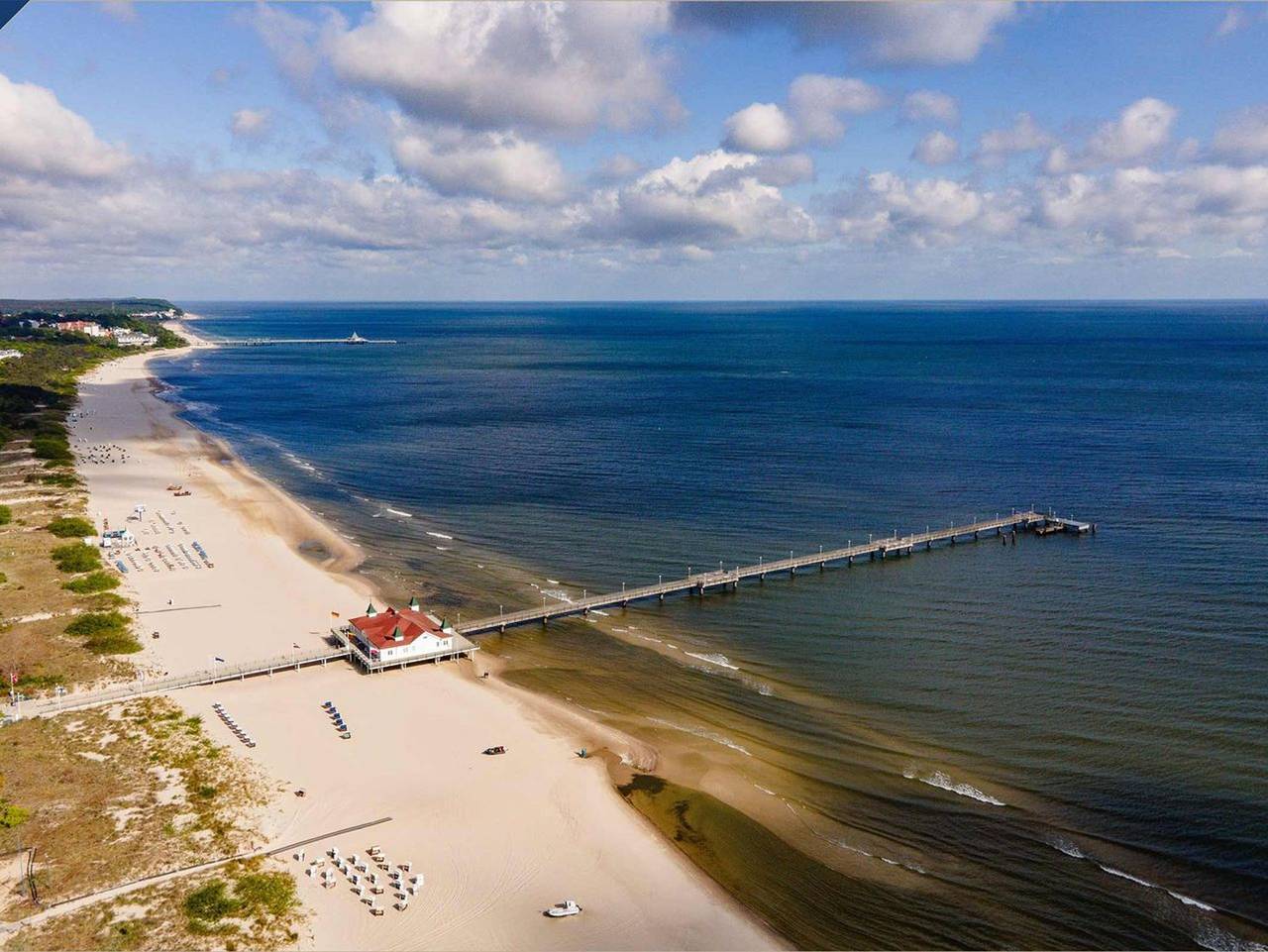 Ganze Ferienwohnung, Villa Luna - Stilvolle Ferienwohnung in Ahlbeck direkt am Strand mit Terrasse in Drei Kaiserbäder, Heringsdorf