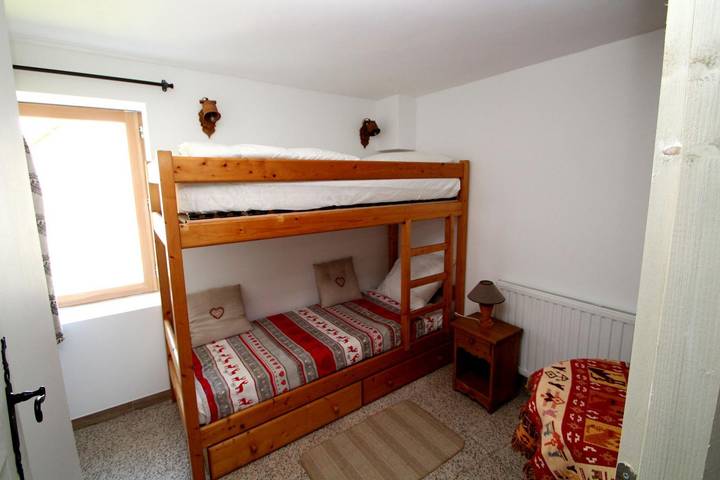 Gîte pour 6 personnes, avec terrasse, animaux acceptés