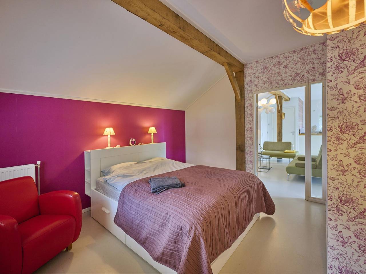Rural holiday home with a hot tub in Haaksbergen, Twente