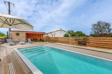 Gîte pour 8 personnes, avec jardin, animaux acceptés à Prayssas