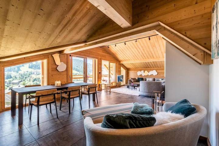 Chambre d’hôte pour 10 personnes, avec Balcon et Terrasse ainsi que Sauna et Vue à Courchevel