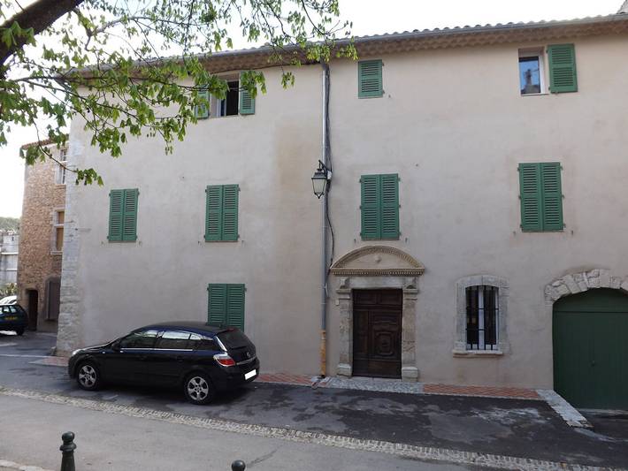 Gîte pour 6 personnes, avec vue sur le lac et terrasse dans les Alpes-de-Haute-Provence - 2