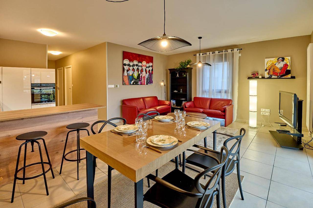 Appartement entier, Le Manou, Appartement neuf avec terrasse, parking sous-terrain & ascenseur in Nevers, Nièvre