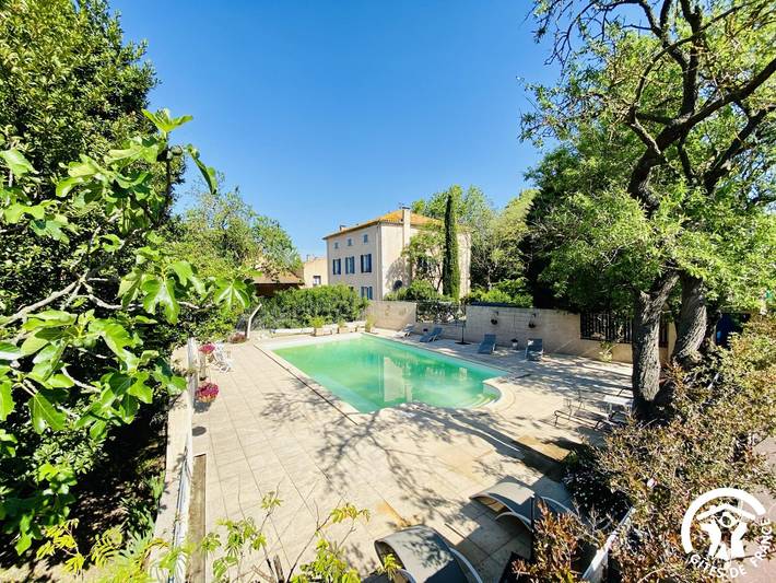 Gîte pour 6 personnes, avec piscine et jardin à Moux