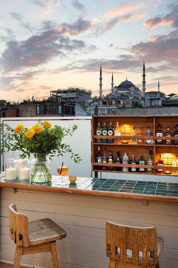 Hotel voor 3 personen, met terras in Istanbul