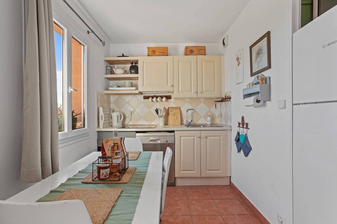Ganze Wohnung, Apartment 'Chez Skadi' mit Gemeinschaftspool und Wlan in Roquebrune-sur-Argens, Mittelmeerküste (Frankreich)