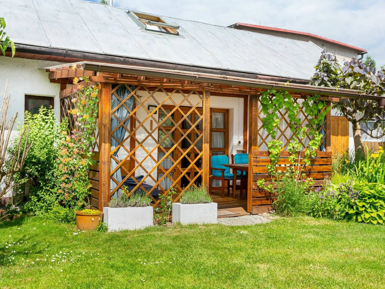 Lhotka Nad Bečvou - Lhotka Nad Bečvou 1.1 in Lešná, Region Zlin