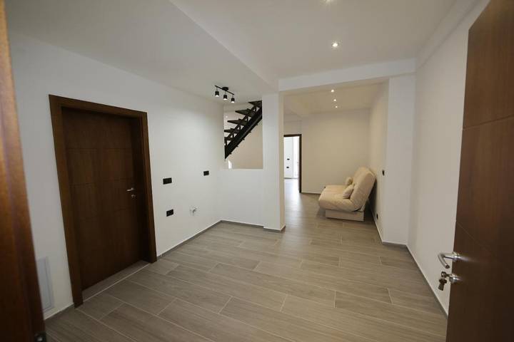 Vakantiewoning voor 4 personen, with Balkon and Terras as well as Tuin and Uitzicht in Ohrid