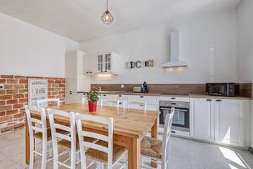 Maison De Vacances pour 14 Personnes dans Lizy, Aisne, Photo 3