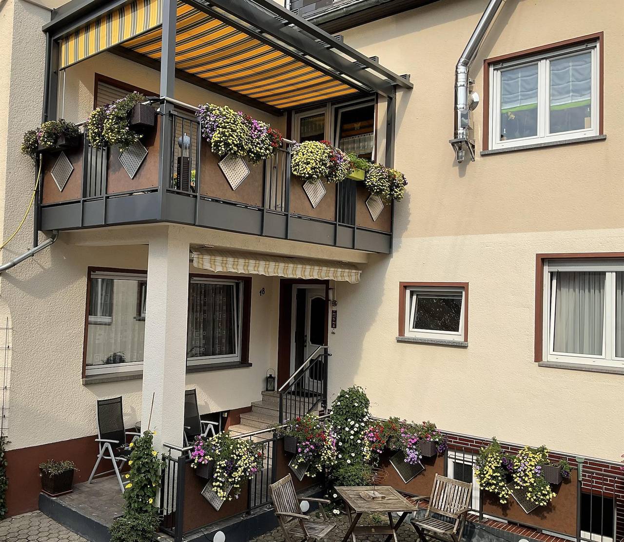 Ganze Ferienwohnung, Ferienwohnung "Eck" in Alken, Osteifel