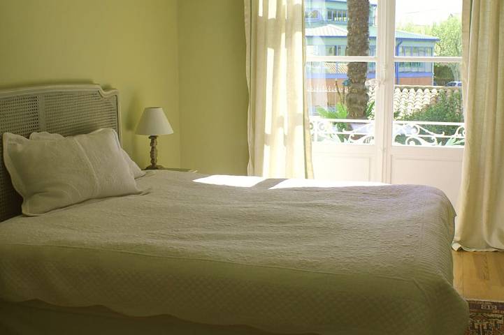 Location de vacances pour 9 personnes, avec jardin et jacuzzi dans Bram - 3