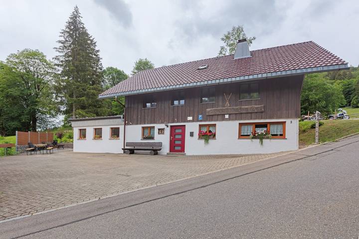 Ferienhaus für 31 Personen, mit Garten im Schwarzwald