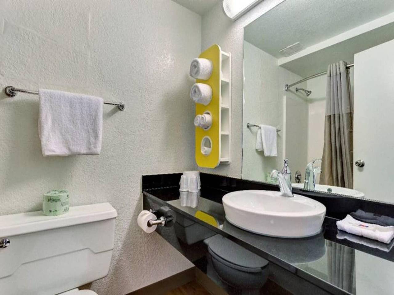 Ganze Wohnung, 2 Queensize-Betten | Redwood City in Belmont (California), Silicon Valley