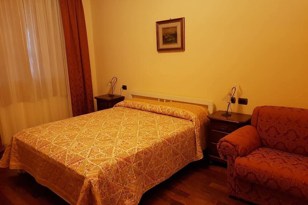 Panoramische accommodatie op een heuvel in Tavullia, Pesaro-Urbino