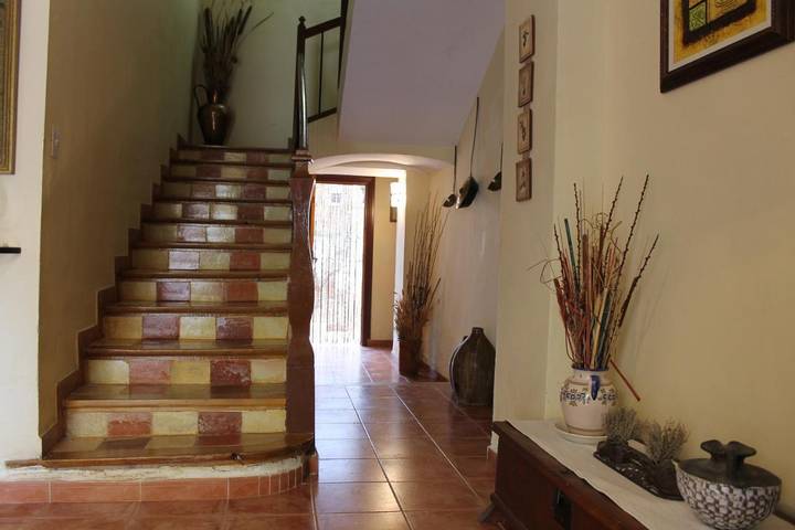 Casa rural para 8 personas, con Balcón y Terraza además de Jardín y Vistas en Establés