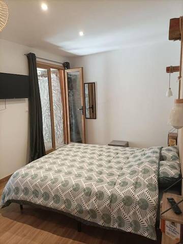 Gîte pour 4 personnes, avec terrasse à Saint-Yrieix-la-Perche