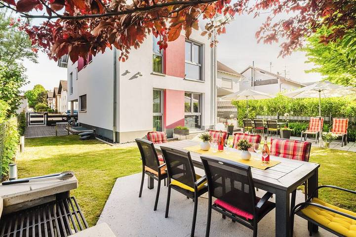 Ferienwohnung für 6 Personen, mit Terrasse und Garten in Bensheim