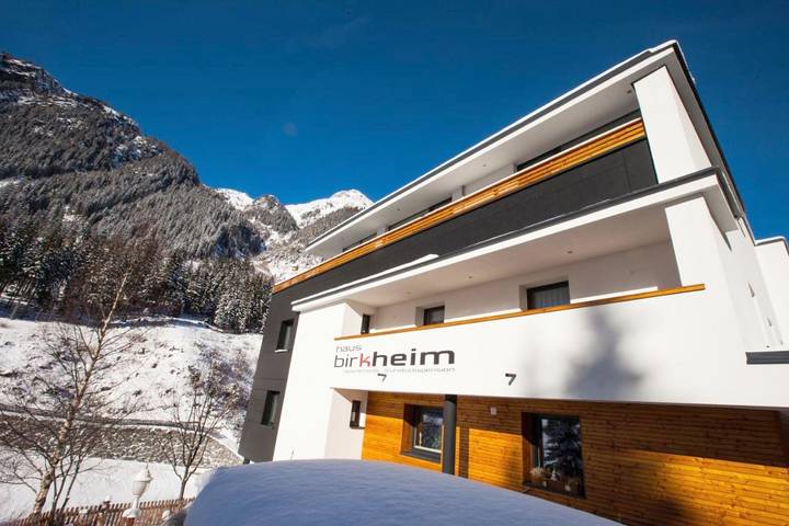 Maison d’hôte pour 8 personnes, avec vue et jardin, adapté aux familles à Ischgl - 2