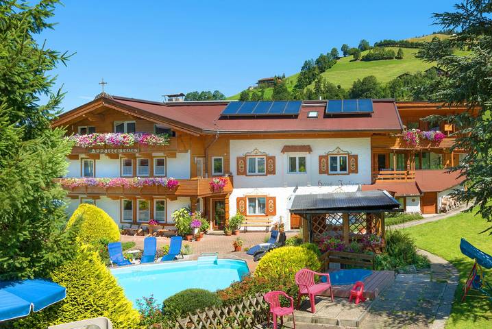Hütte für 2 Personen, mit Ausblick und Pool sowie Garten, mit Haustier in den Kitzbüheler Alpen