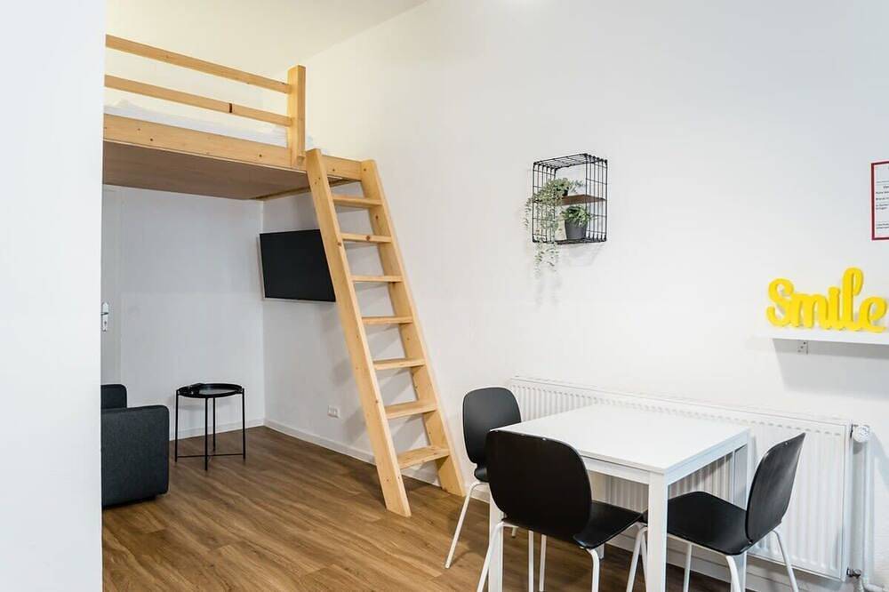 Ganze Wohnung, Cosy Box @ Boxhagener Platz in Friedrichshain - Kreuzberg, Berlin