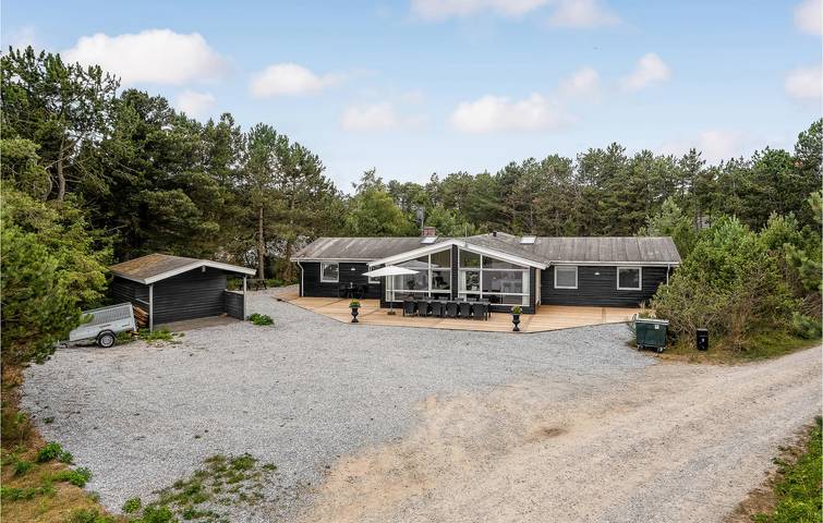 Ferienhaus für 14 Personen, mit Terrasse und Sauna sowie Whirlpool