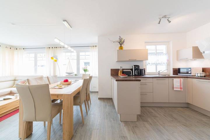 Ferienhaus für 6 Personen, mit Garten und Sauna sowie Terrasse, mit Haustier in Zingst - 4