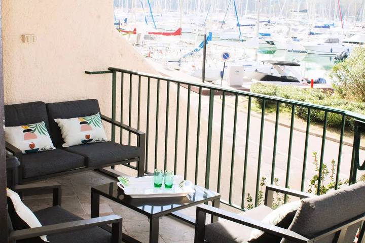 Gîte pour 6 personnes, avec Terrasse et Piscine dans Port Cogolin - 2