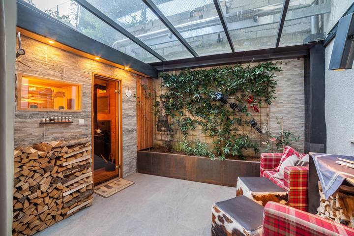 Entire apartment, Apartment 'Holzer's' with Mountain View, Private Terrace and Wi-Fi in San Leonardo in Passiria, Passeiertal