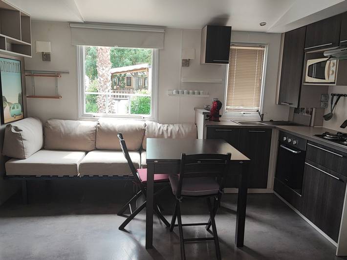 Camping pour 6 personnes, avec piscine et terrasse à Saint-Cyprien - 2