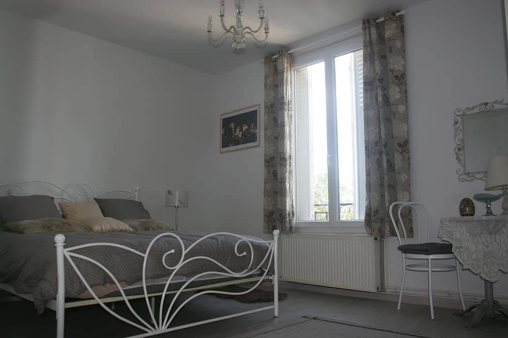 Maison familiale de centre ville proche gare et toutes commodités in Dammarie-les-Lys, Seine-et-Marne