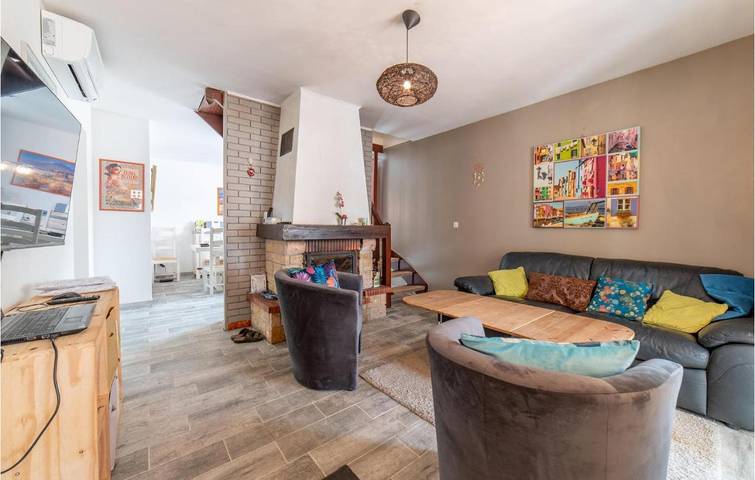 Location de vacances pour 8 personnes, avec piscine et jardin, animaux acceptés à Bassan - 4