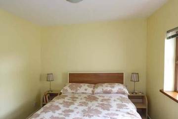 Log Cabin for 5 People in Lough Swilly, County Donegal, Photo 3