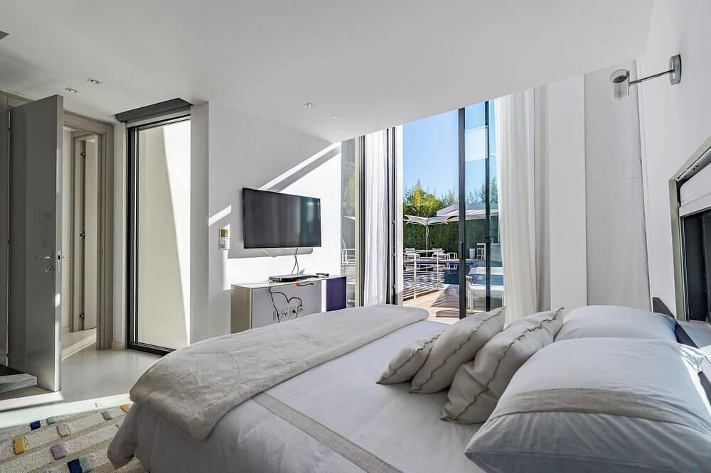 400 m from de the sea , 6-bedroom villa in Ramatuelle behind 55 Club  with Ac in Pampelonne, Ramatuelle