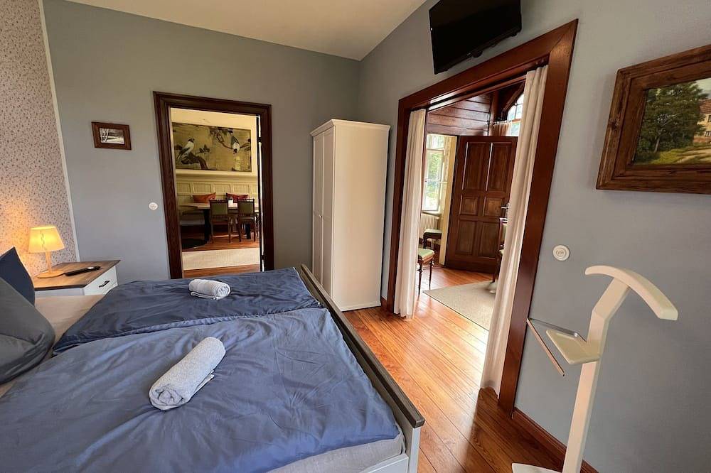 Ganze Wohnung, Exklusives Apartement in Denkmalvilla in Morgenröthe-Rautenkranz, Muldenhammer