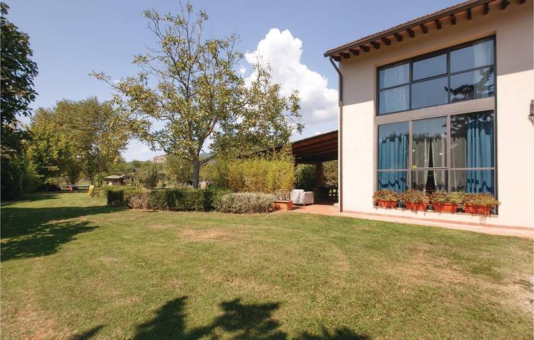 Feriehus for 6 personer, med terrasse - 1